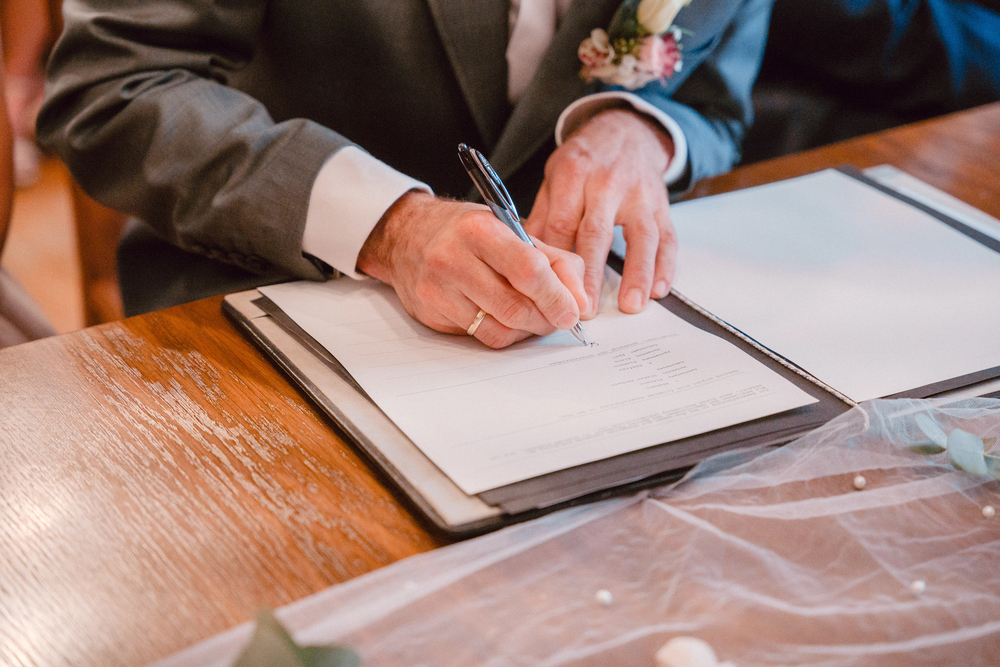 Dossier de mariage : quels documents faut-il vraiment fournir pour se marier en France ?