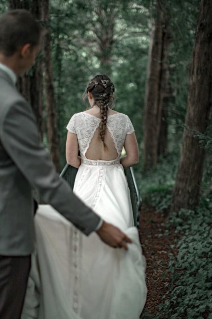 	
Rituels ancestraux, Handfasting, nature... Tout savoir sur le mariage celtique pour une union qui a du sens. #MariageCeltique #WeddingTrends