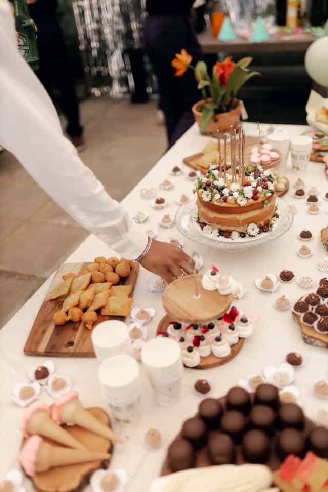 Comment calculer la juste quantité de nourriture pour un mariage : méthode, normes et astuces de pros
