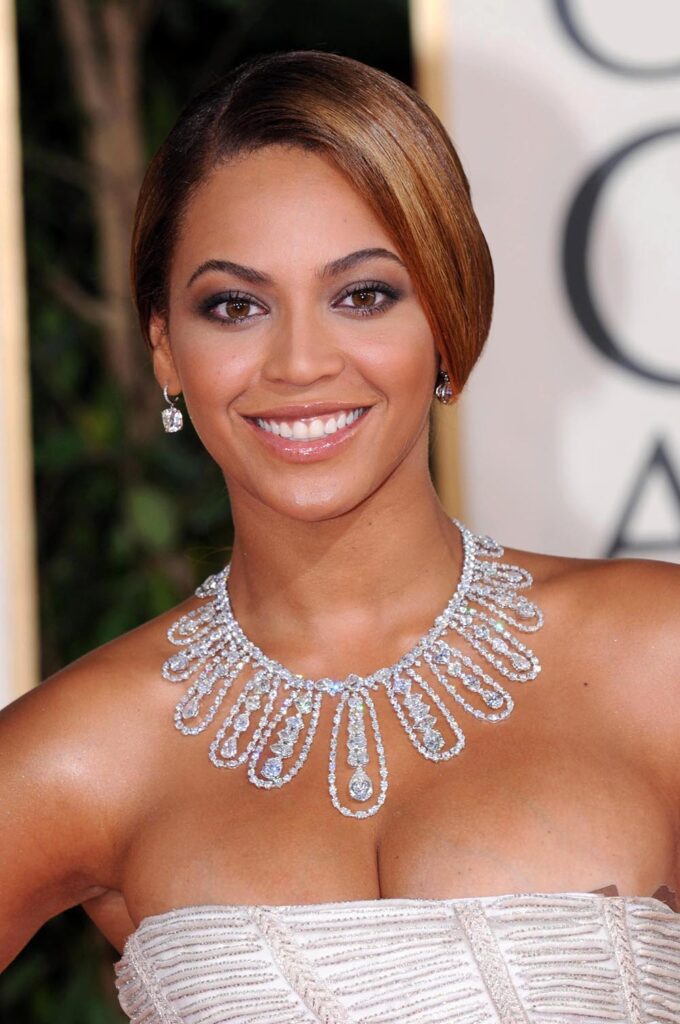 Beyonce Knowles
at the 66th Annual Golden Globe Awards. Beverly Hilton Hotel, Beverly Hills, CA. 01-11-09